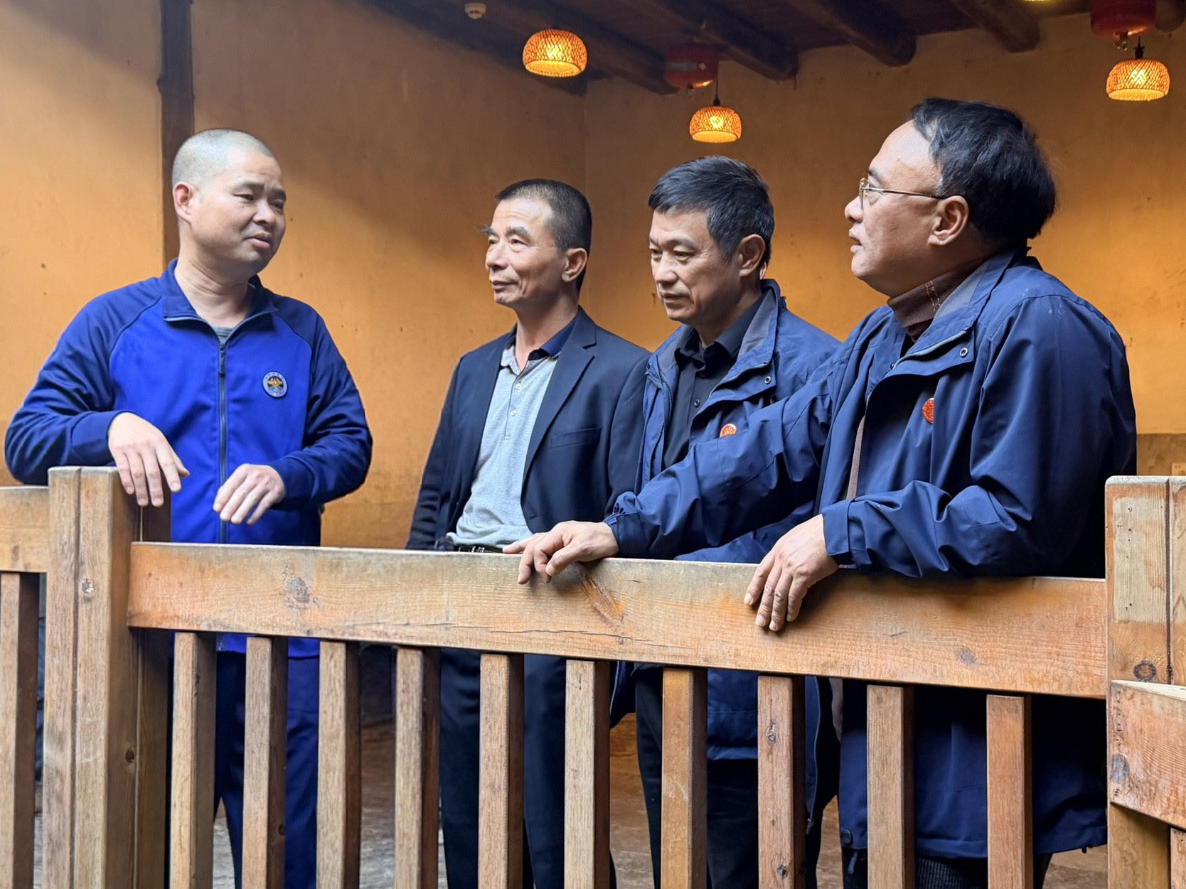 1767921161877159.jpg 游玩1.jpg